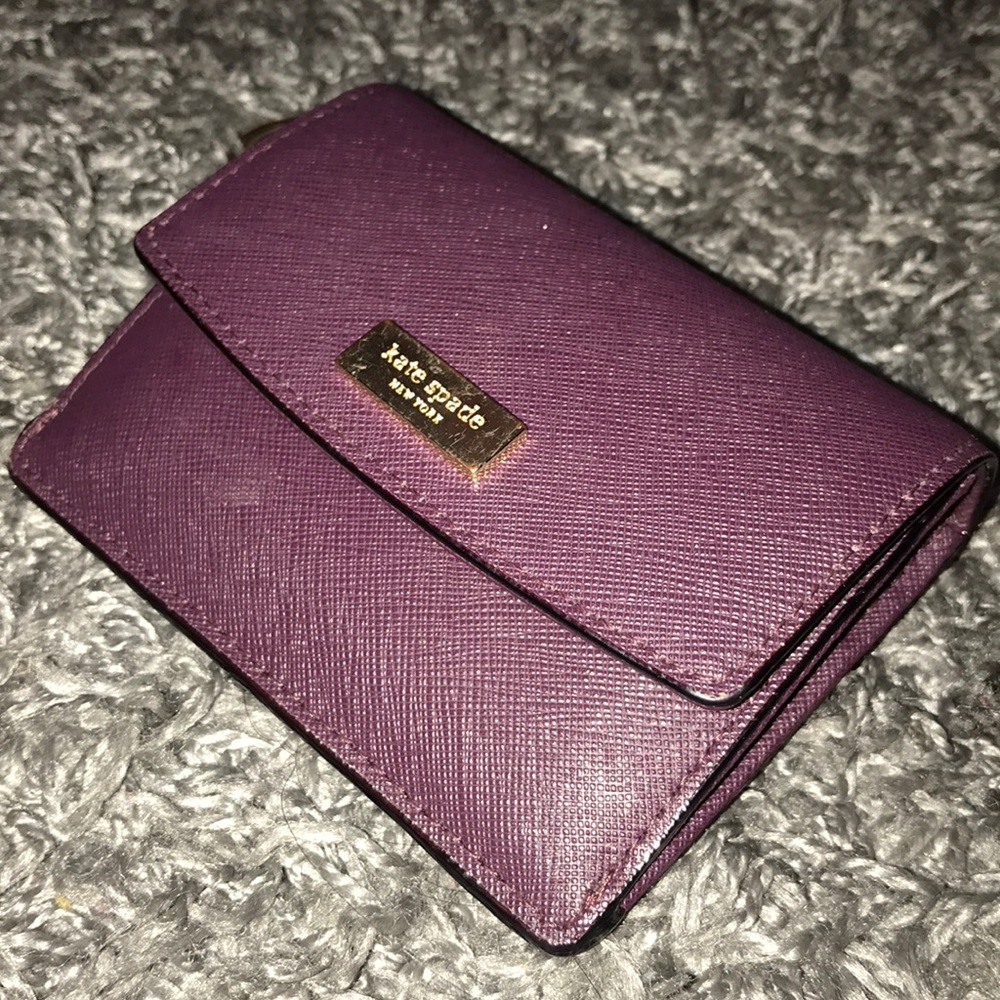 KATE SPADE WALLET ♠️ - Picture 3 of 7